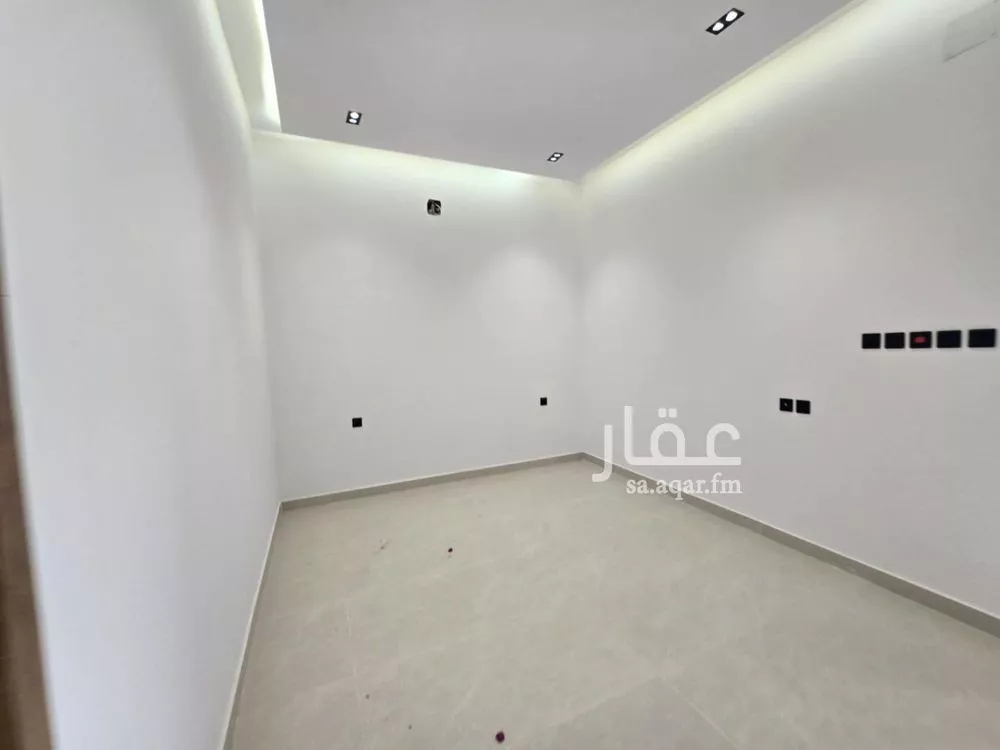 فيلا 5 غرف في طويق 14
