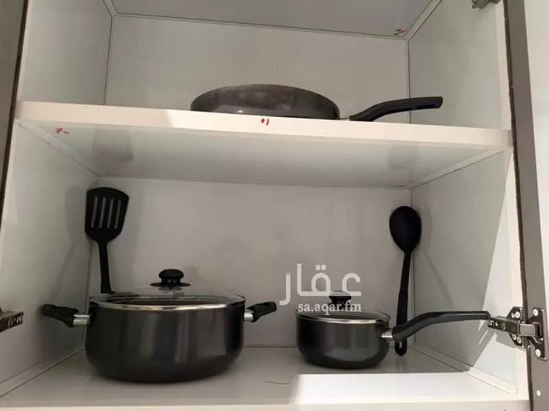 عمارة 900 م² في النرجس 6