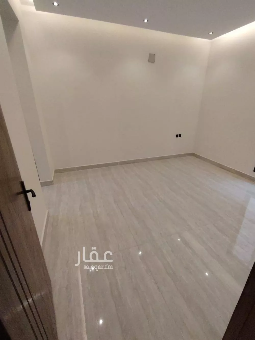 فيلا 3 غرف في الرمال 7