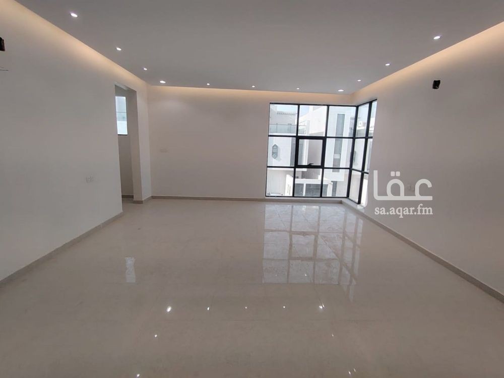 4 bedroom villa in Ash Sharq, Riyadh 15