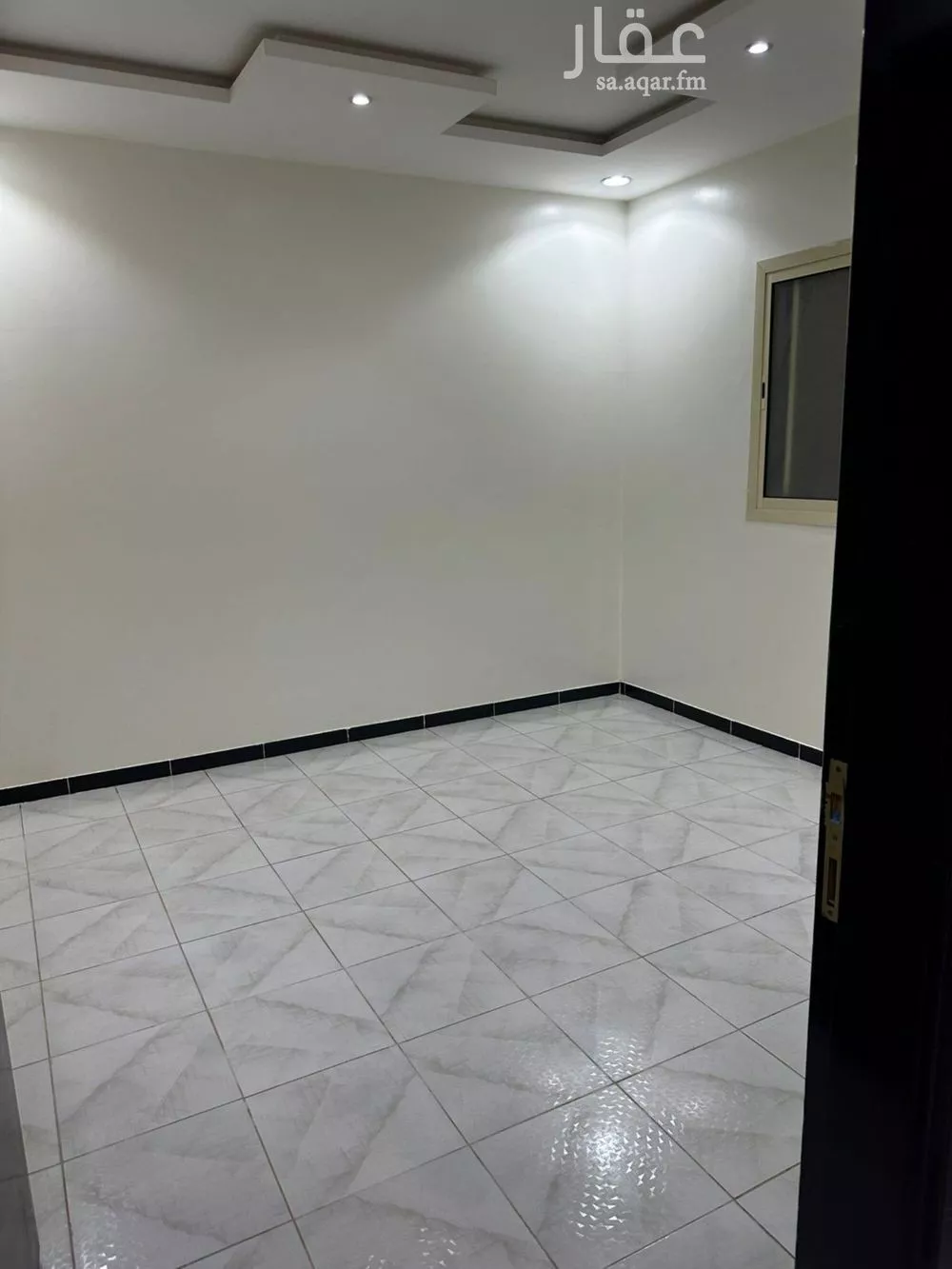 3 bedroom floor in Al Maizilah 2