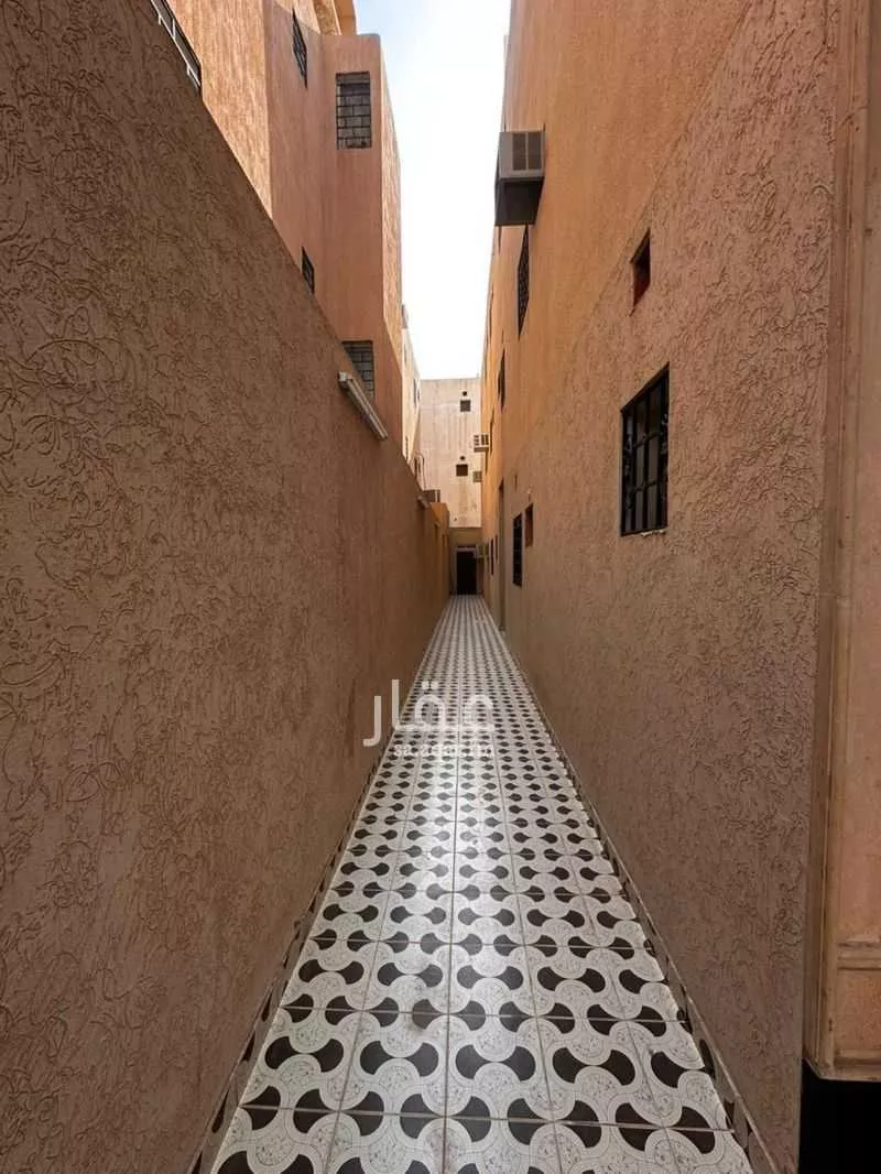 18 bedroom villa in Al Rimal 6