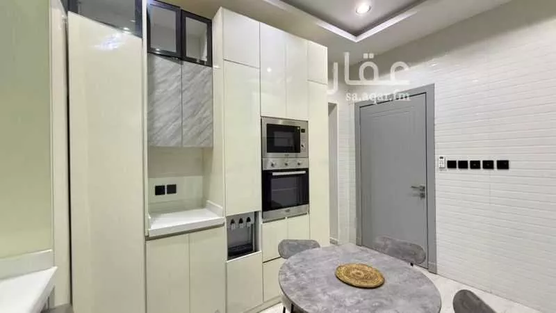فيلا 15 غرف في الشرق 15