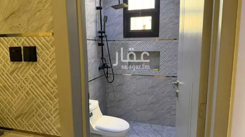 فيلا 15 غرف في الشرق 20