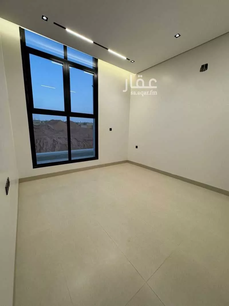 8 bedroom villa in Al Rimal 7