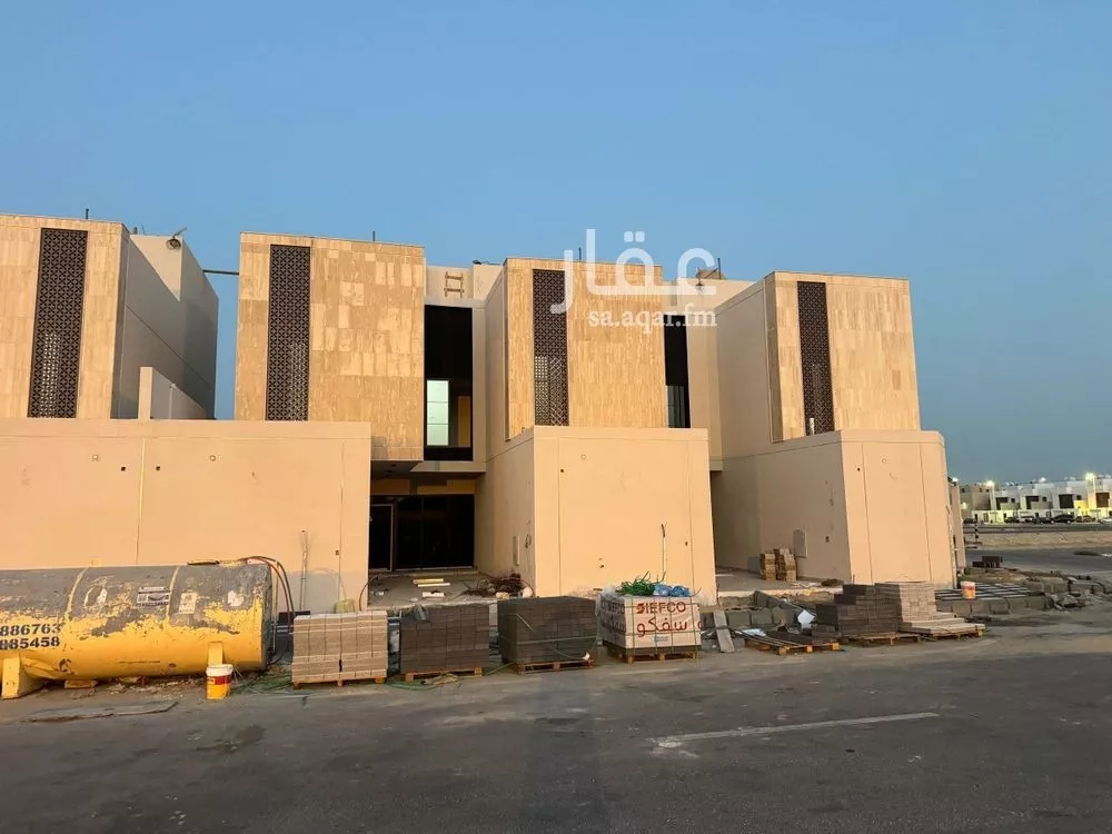 6 bedroom villa in Al Sufun, Eastern Province 7