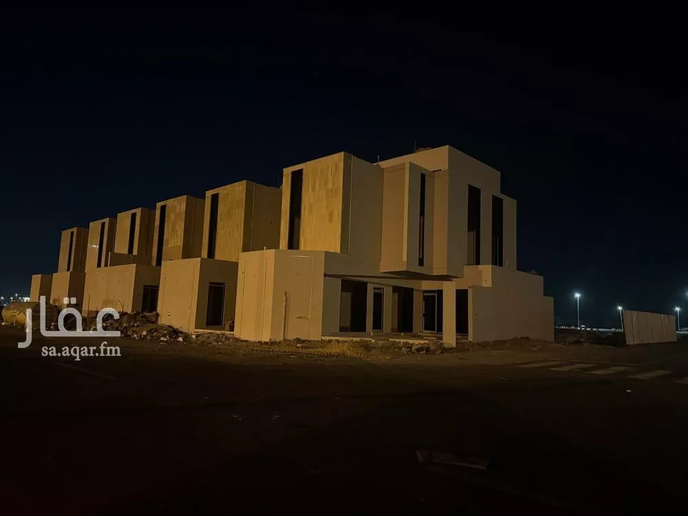 فيلا 6 غرف في السفن 10