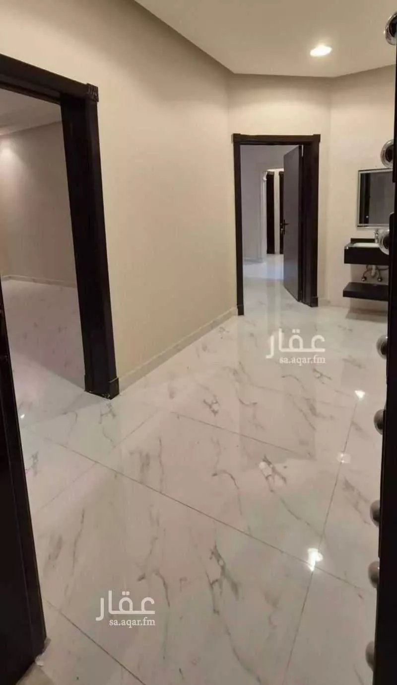 شقة 3 غرف في العقيق 5