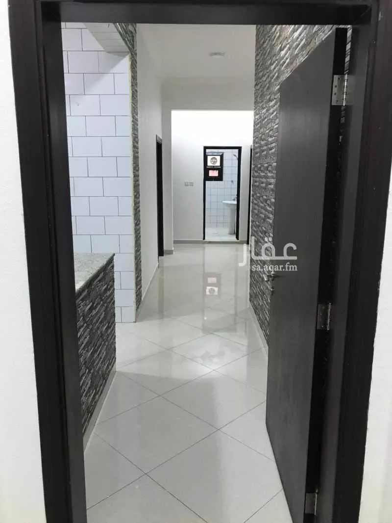 4 bedroom apartment in Al Aziziyah 5