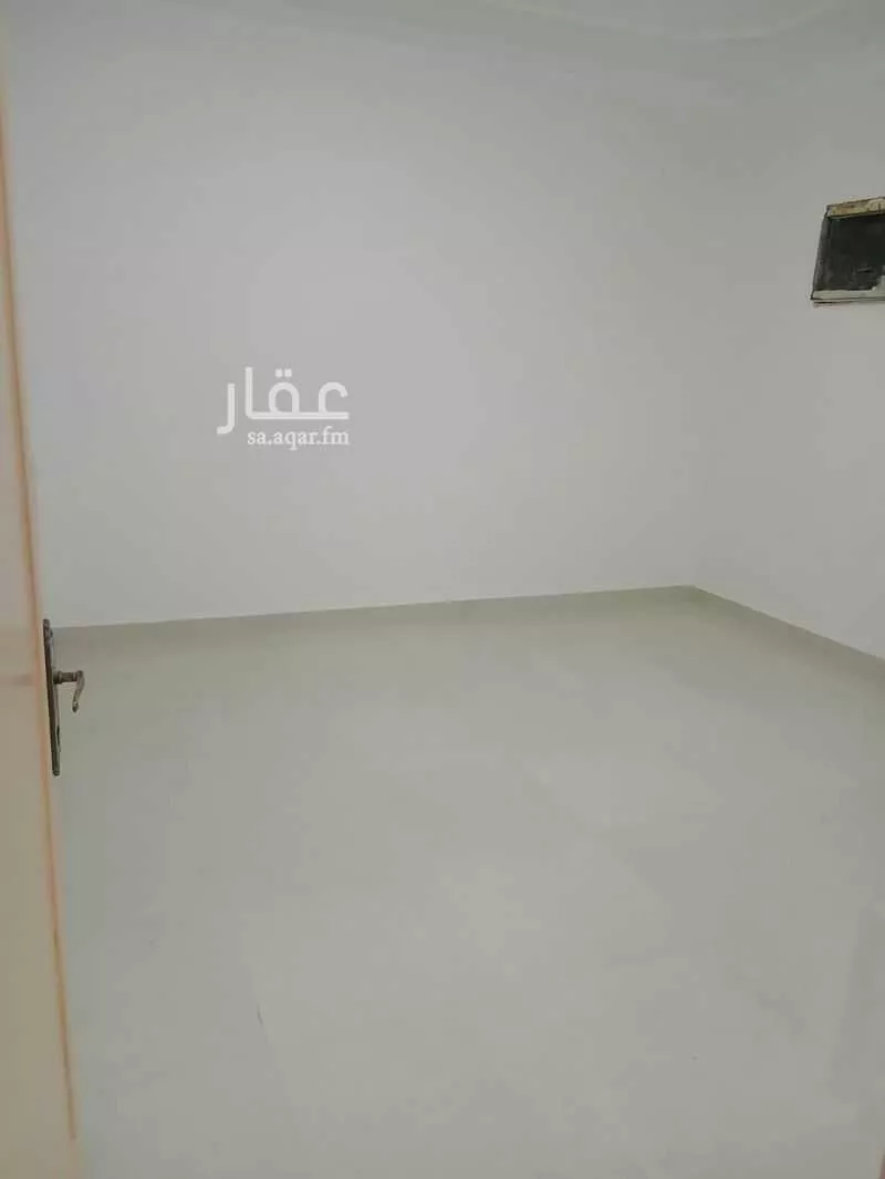 شقة 3 غرف في الملك فيصل 8