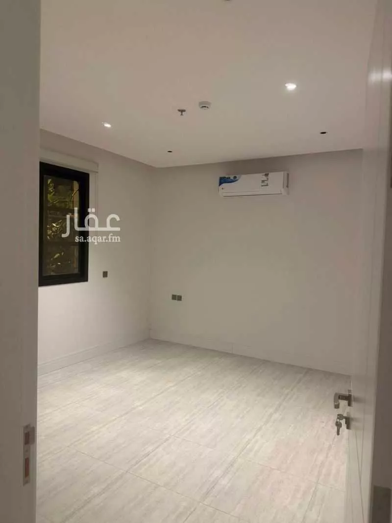 2 bedroom apartment in Al Falah 6