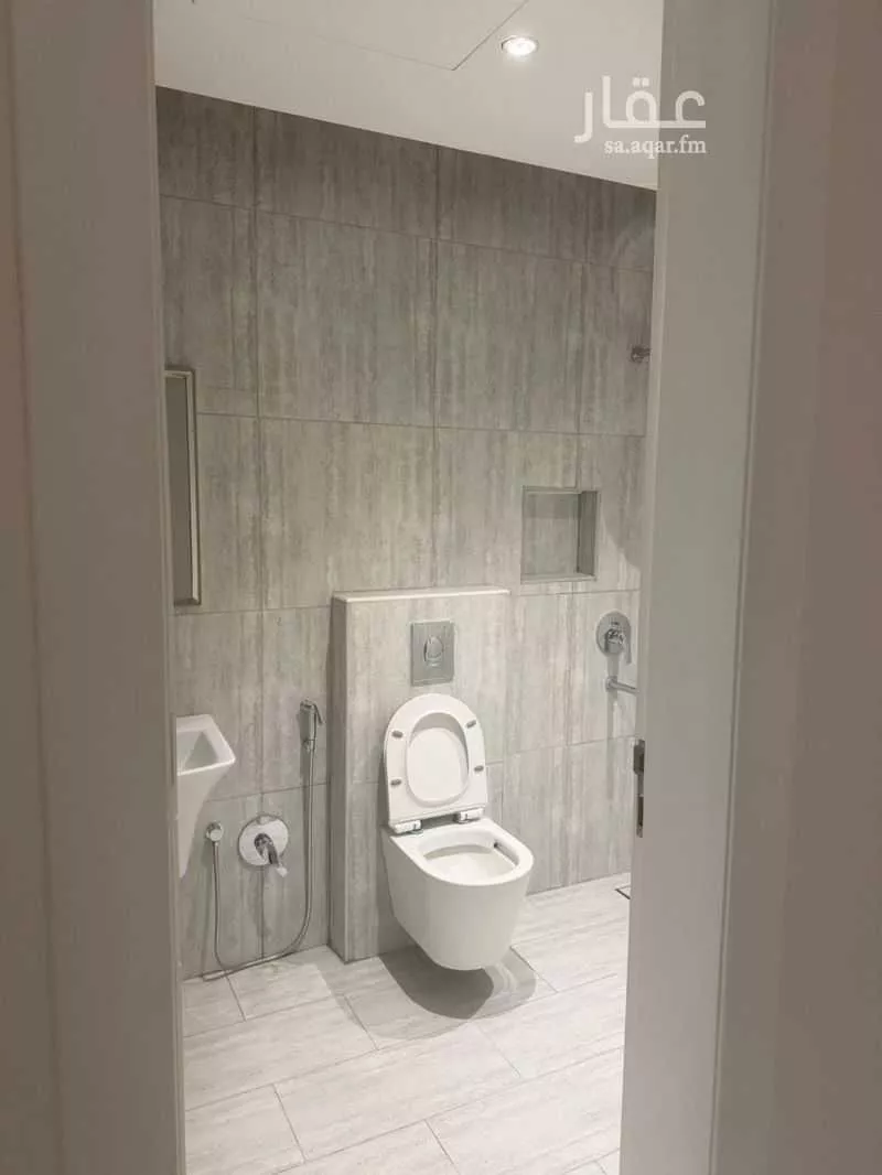 2 bedroom apartment in Al Falah 8