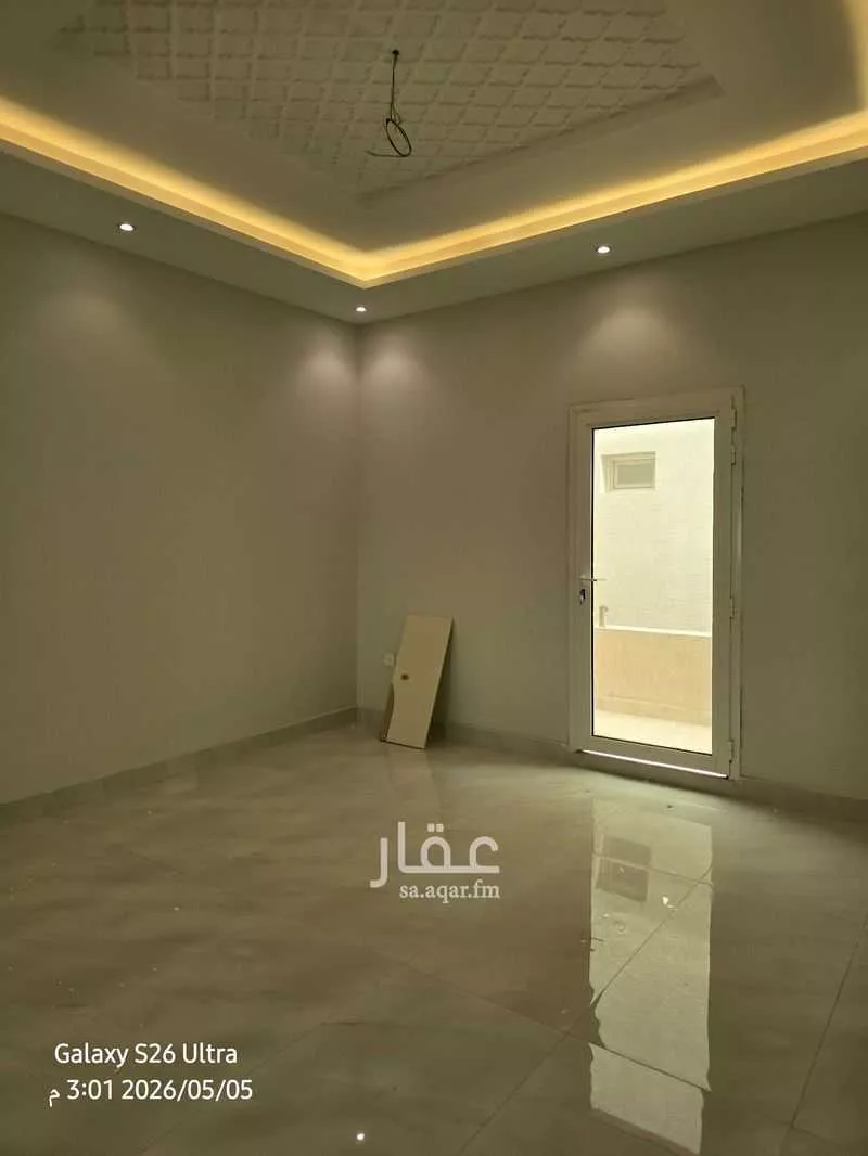 شقة 8 غرف في العارض 18