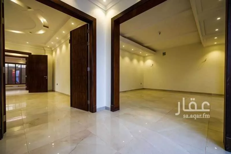 4 bedroom villa in Al Buhairah 5