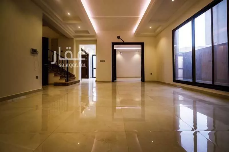 4 bedroom villa in Al Buhairah 8