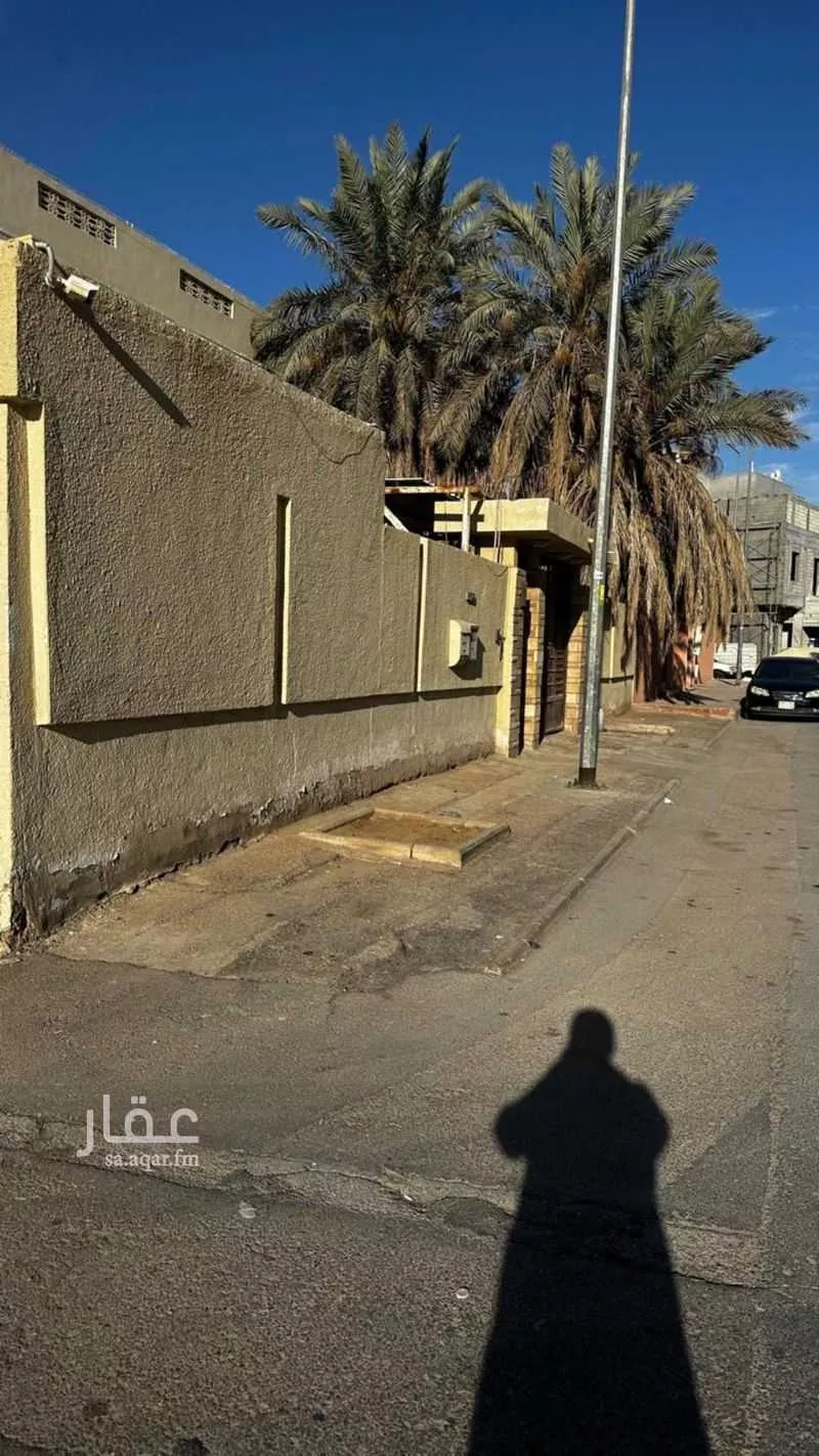 فيلا 15 غرف في الملز 7