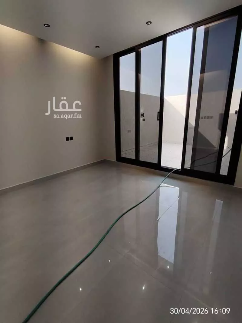 شقة 4 غرف في العريجاء الغربية 3