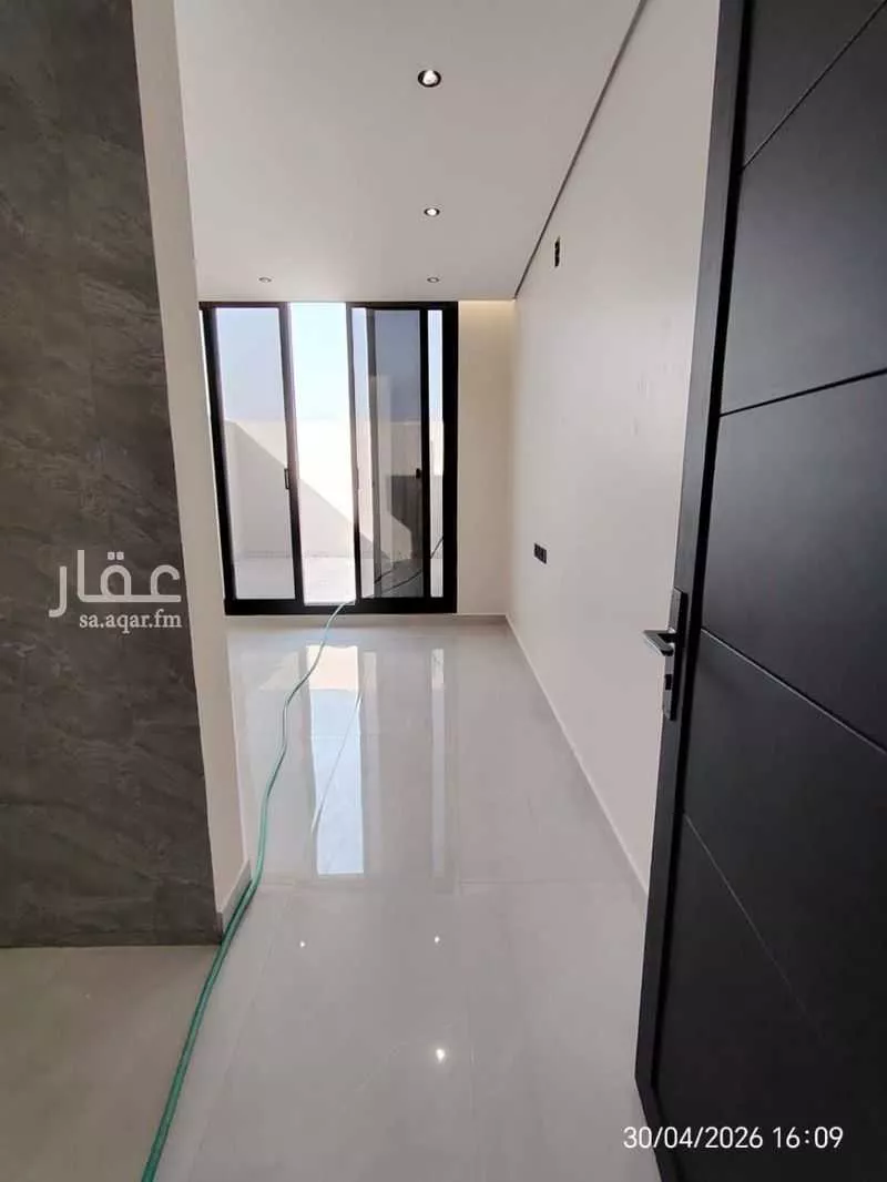 شقة 4 غرف في العريجاء الغربية 4