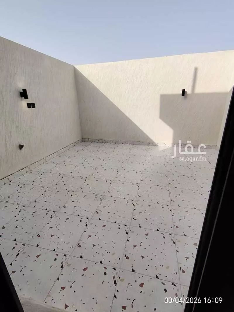 شقة 4 غرف في العريجاء الغربية 6
