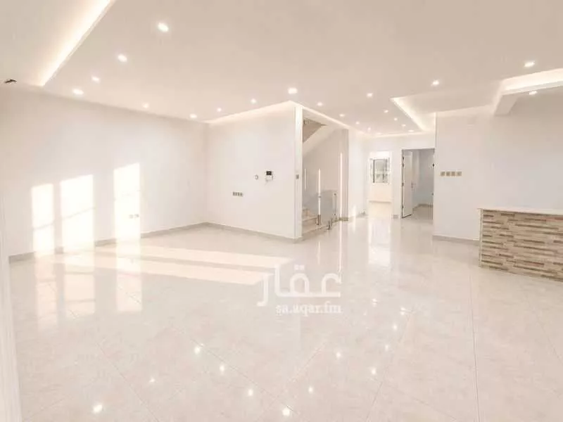 فيلا 6 غرف في المطار 9