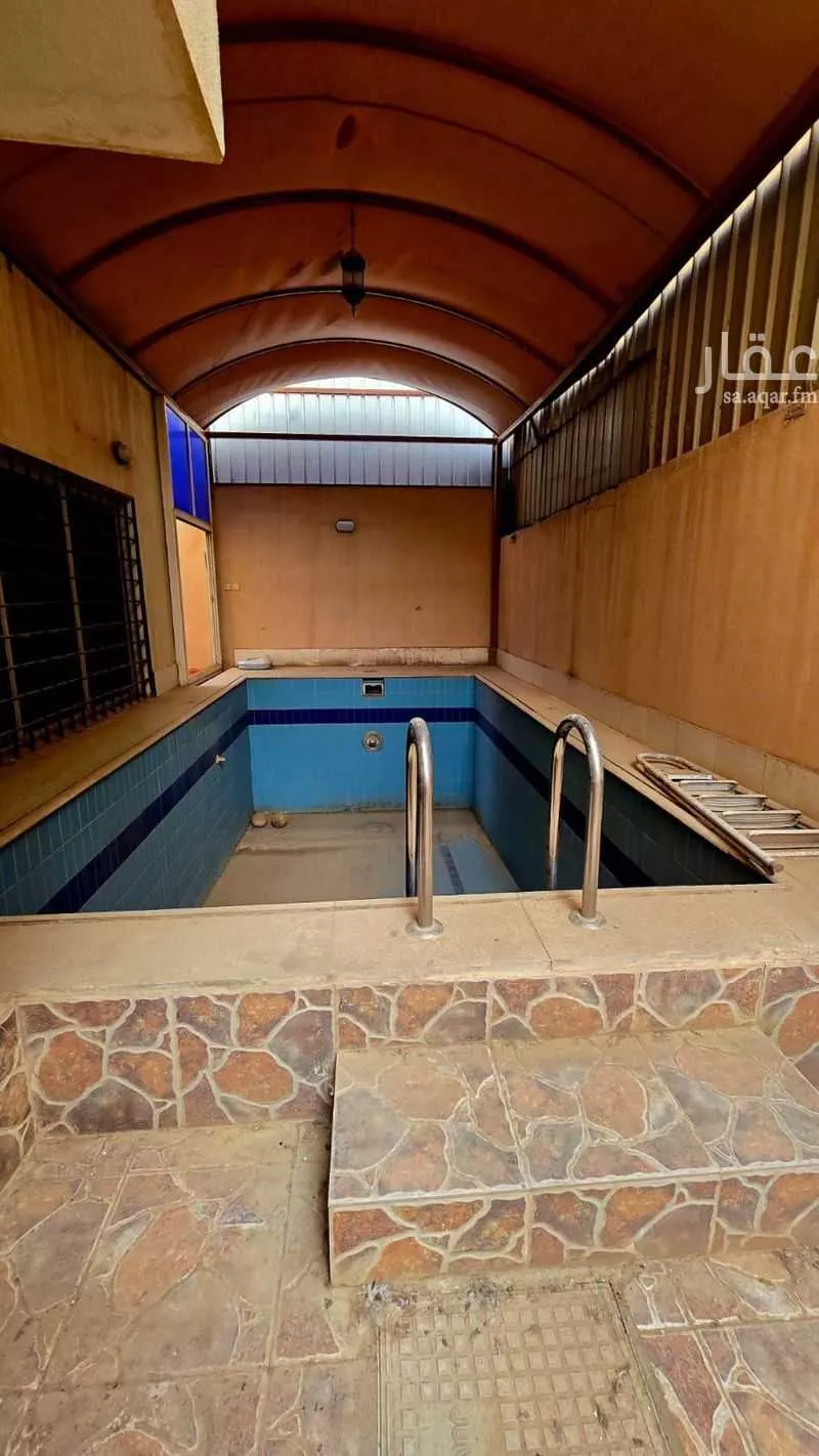 7 bedroom villa in Al Nahda 5