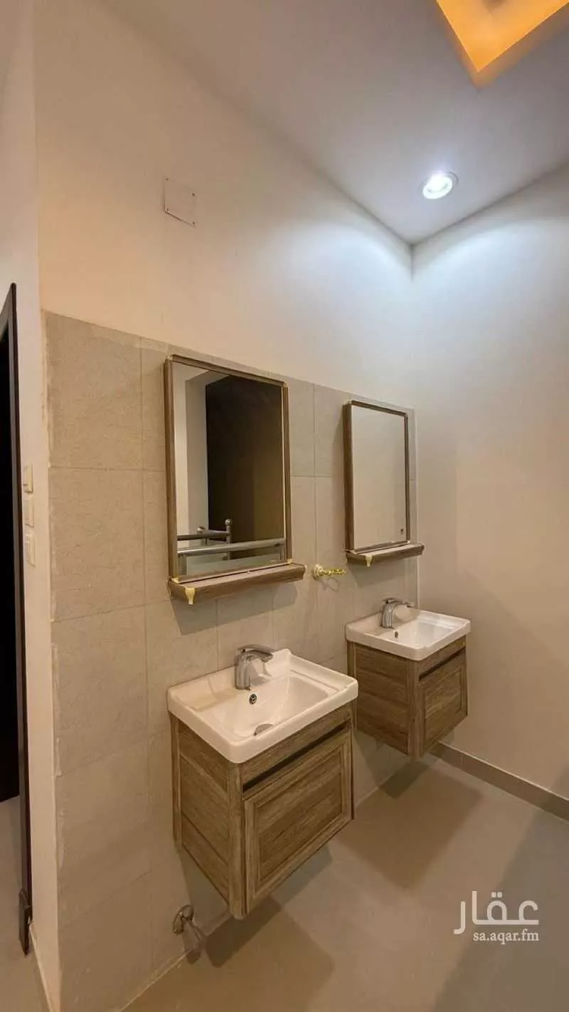4 bedroom floor in Al Qairawan 11
