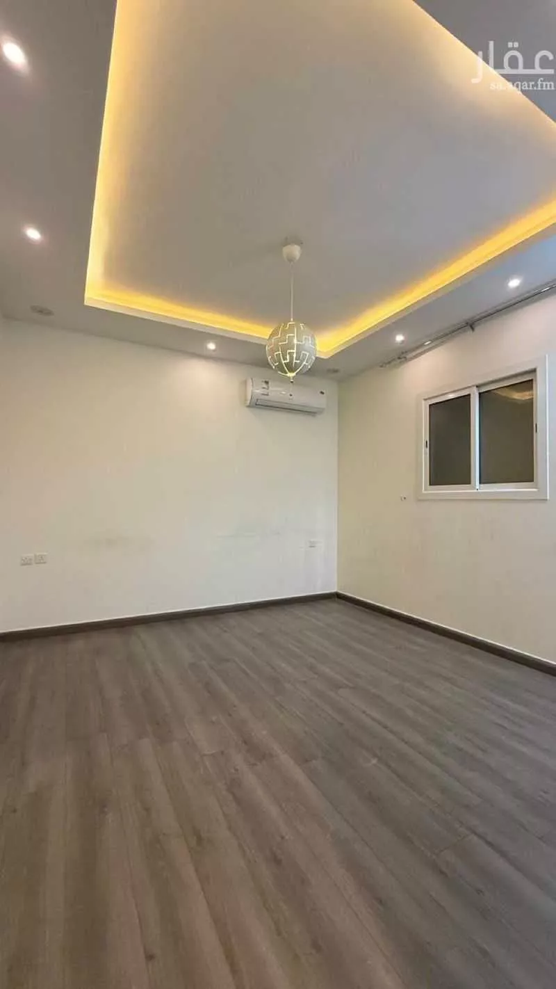 4 bedroom floor in Al Qairawan 3