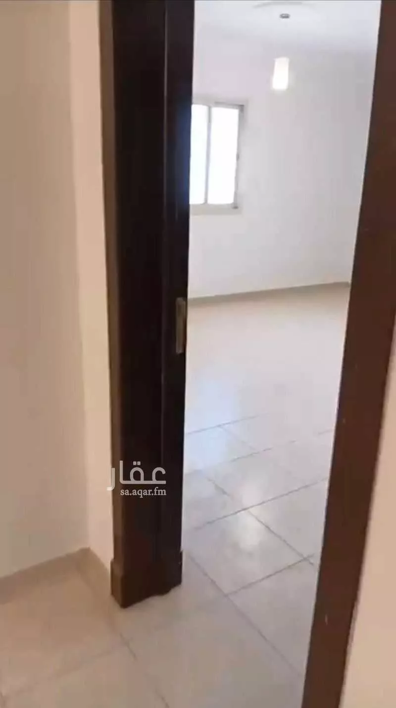 شقة 4 غرف في الملقا 9