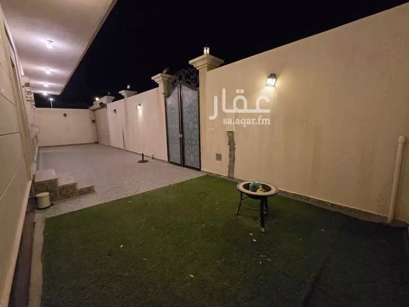 دور 4 غرف في الشراع 12