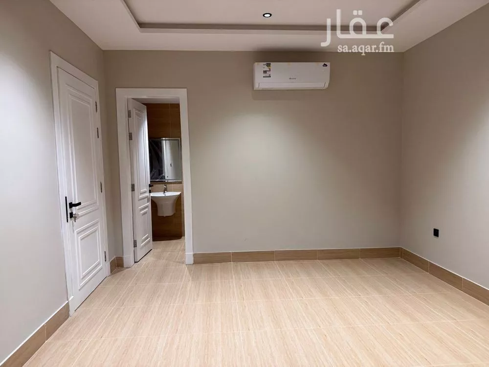 5 bedroom apartment in Al Hamra 6