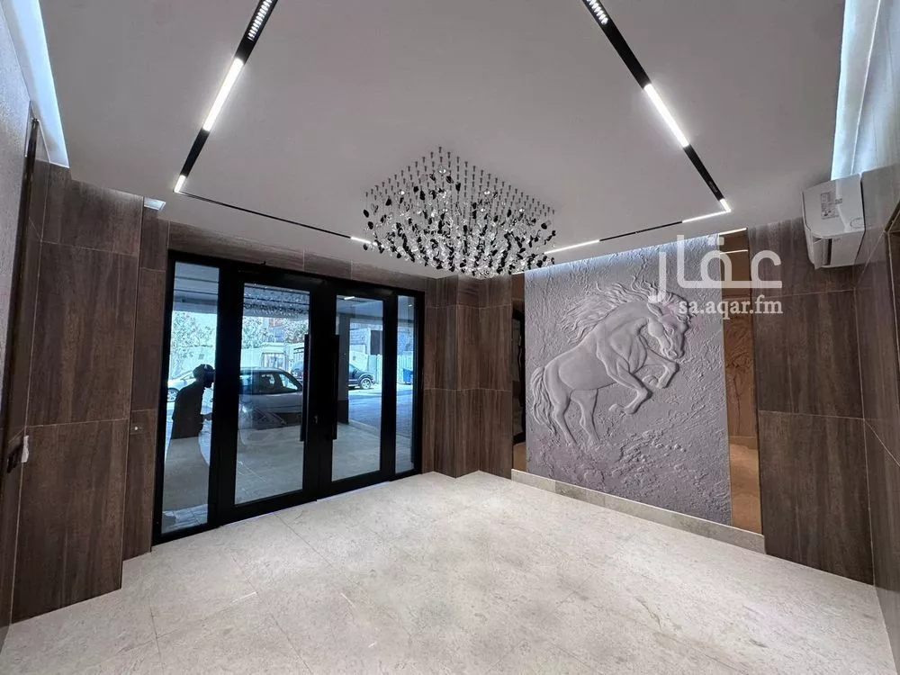 4 bedroom apartment in Al Rawdah 3