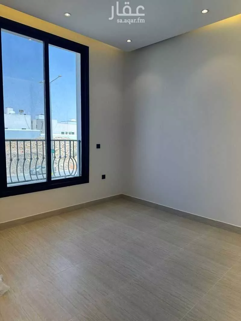 3 bedroom apartment in Al Nuzhah 4