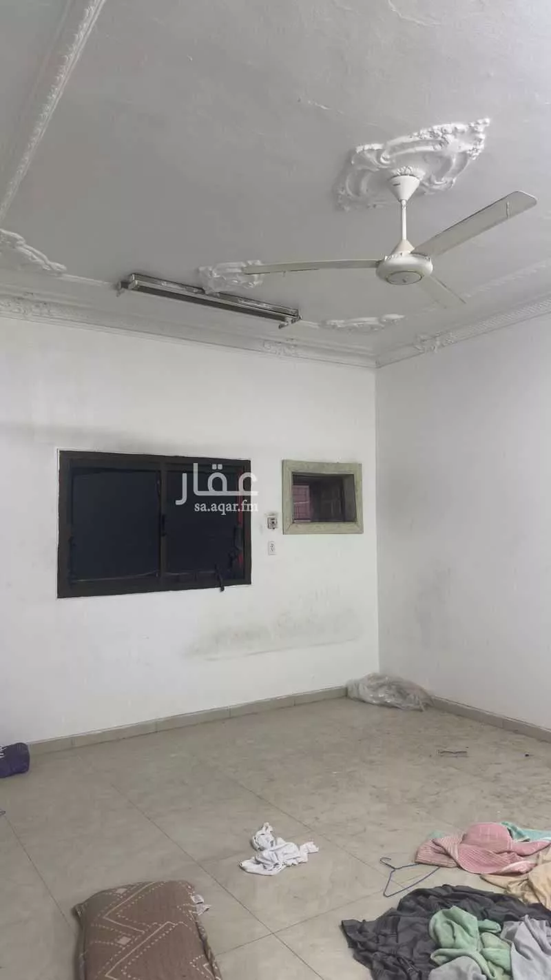 عمارة 325 م² في الثقبة 4