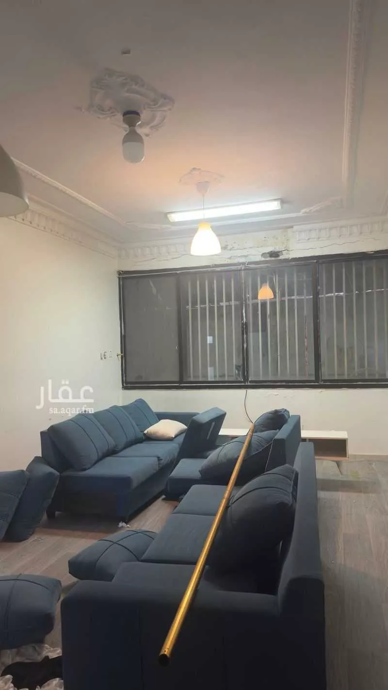 عمارة 325 م² في الثقبة 5