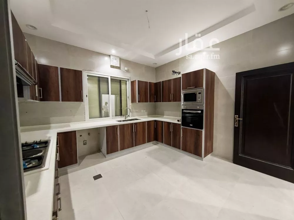 4 bedroom floor in Az Zomorod 3