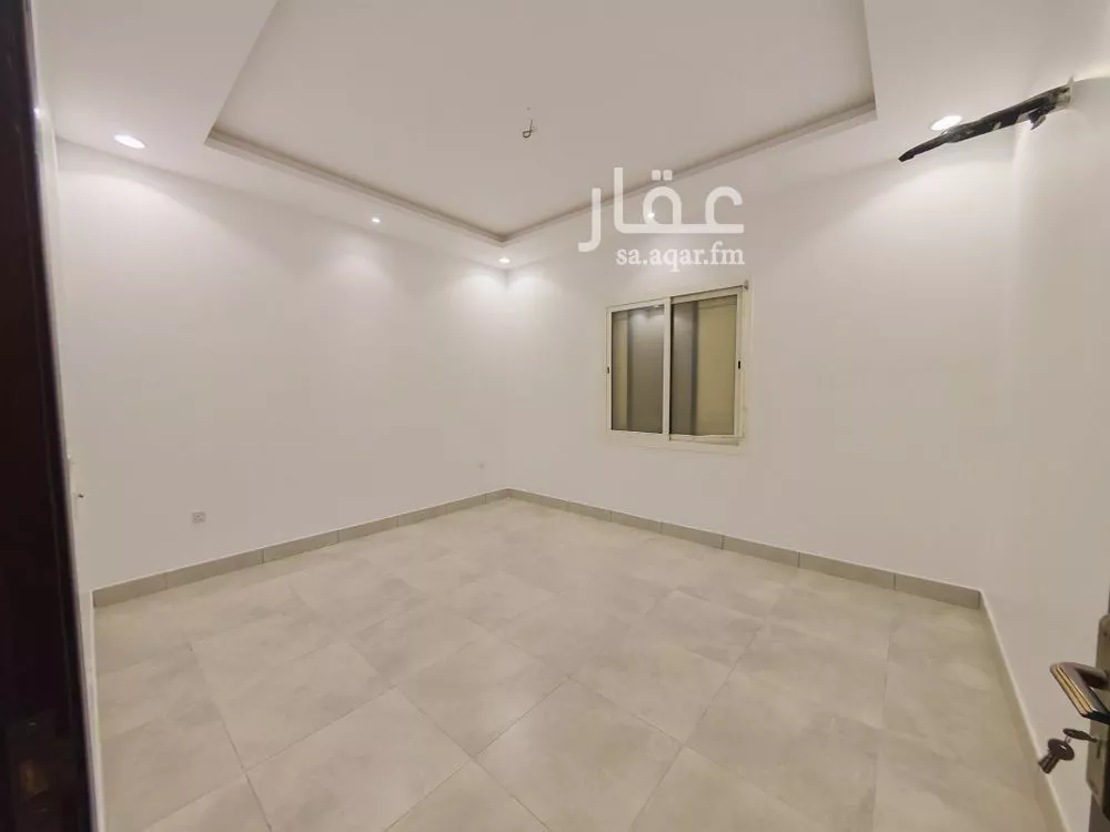 4 bedroom floor in Az Zomorod 9