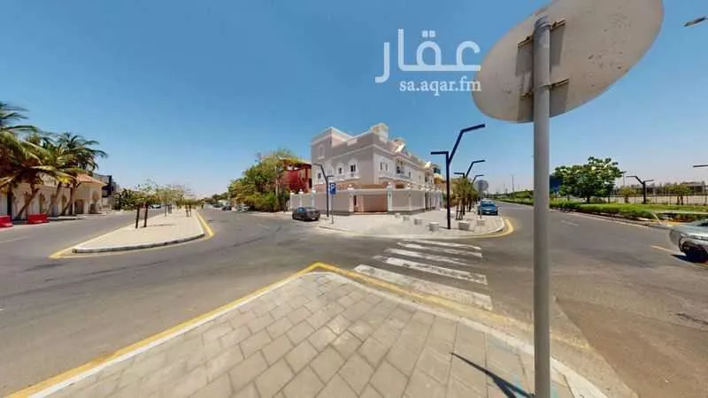 فيلا 5 غرف في الشاطئ 10