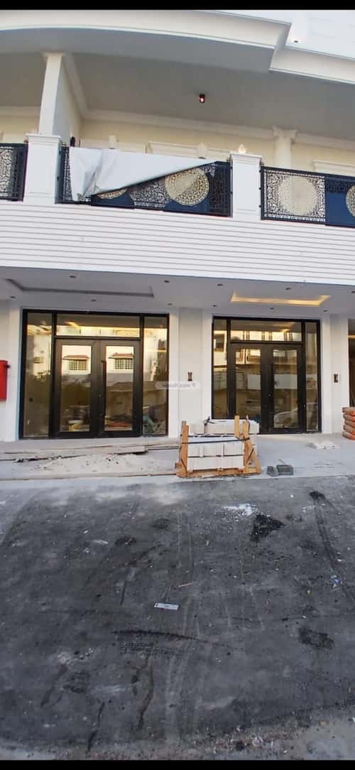 600 sqm shop in Al Bawadi 10