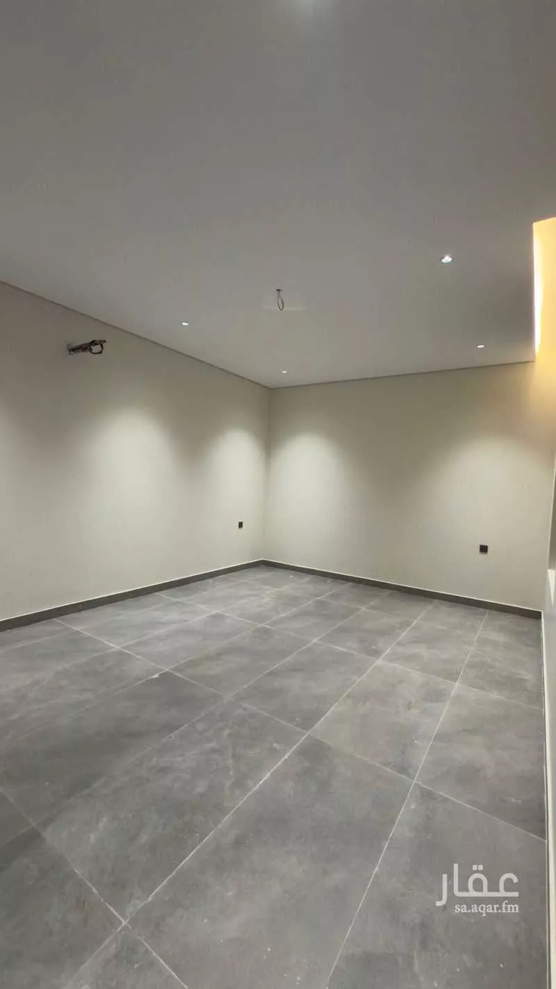 دور 6 غرف في نبلاء 8