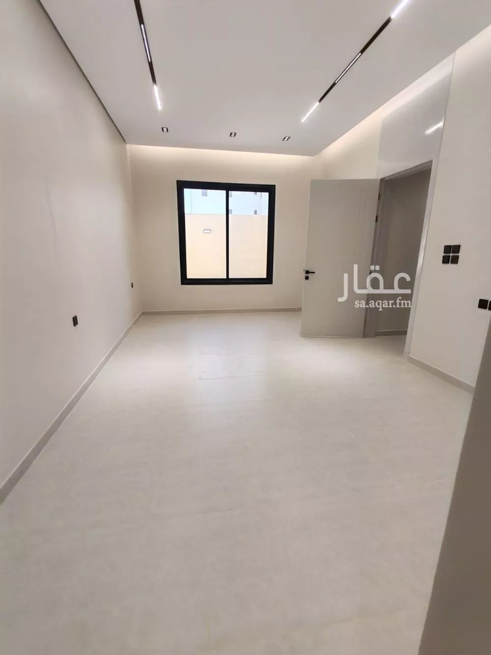 3 bedroom floor in Dahiat Namar 7