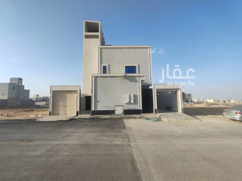 3 bedroom floor in Dahiat Namar 2