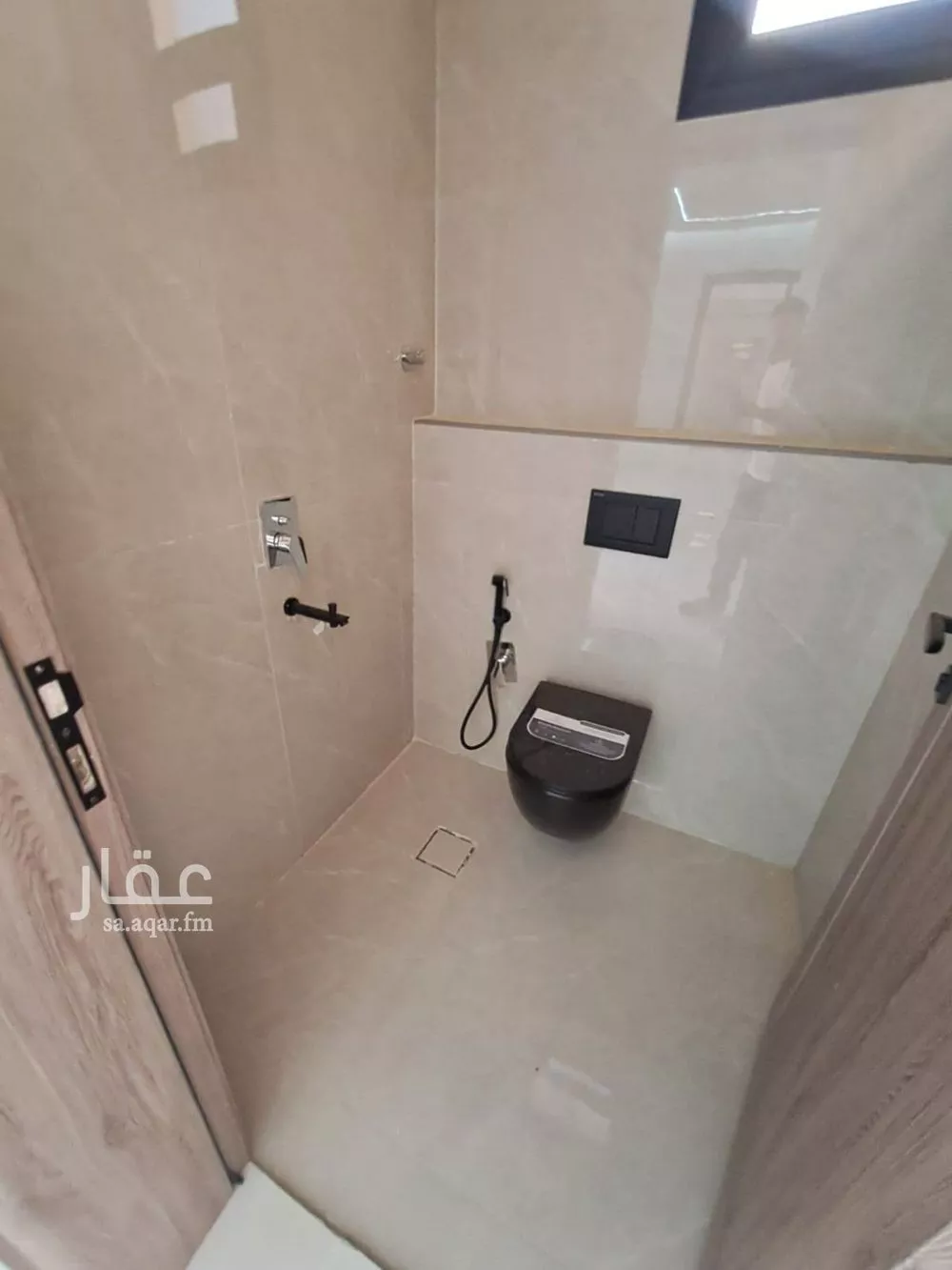 3 bedroom floor in Dahiat Namar 19