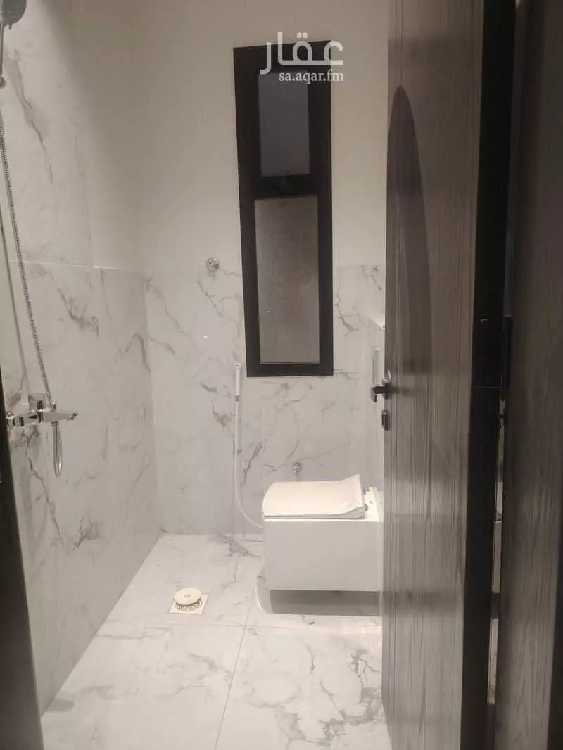 عمارة 607 م² في الصالحية 2