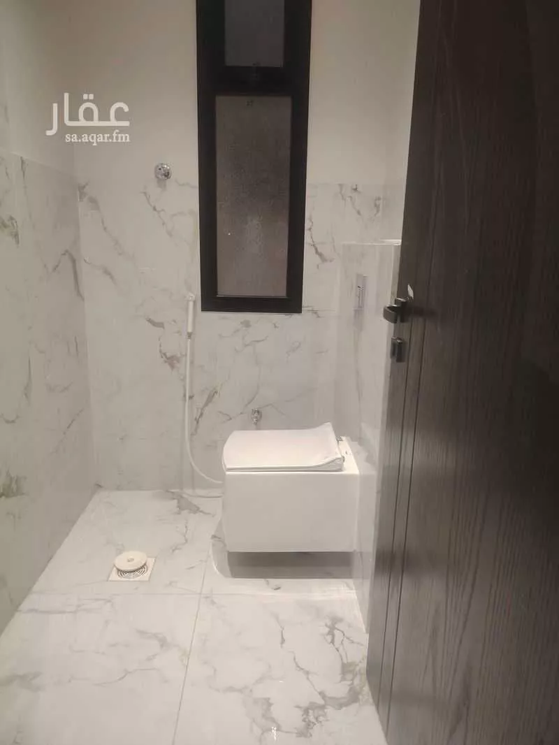 عمارة 607 م² في الصالحية 13