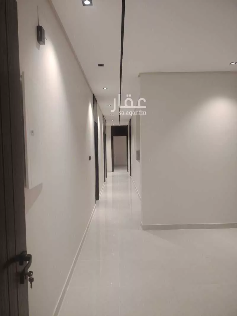 عمارة 607 م² في الصالحية 15