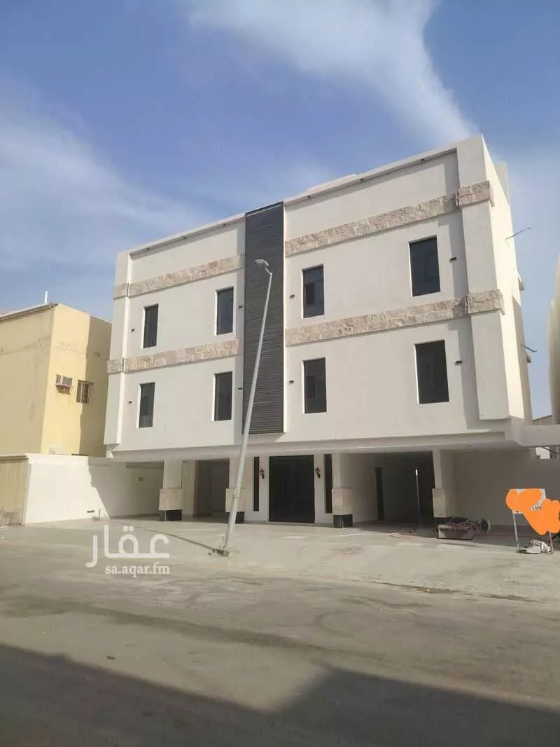 عمارة 607 م² في الصالحية 23