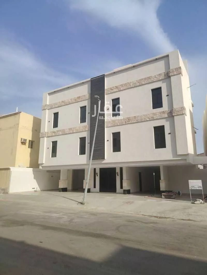 عمارة 607 م² في الصالحية 30