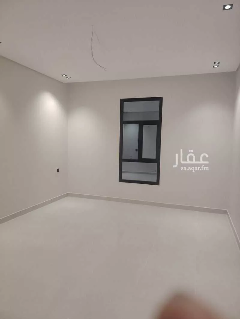 عمارة 607 م² في الصالحية 6