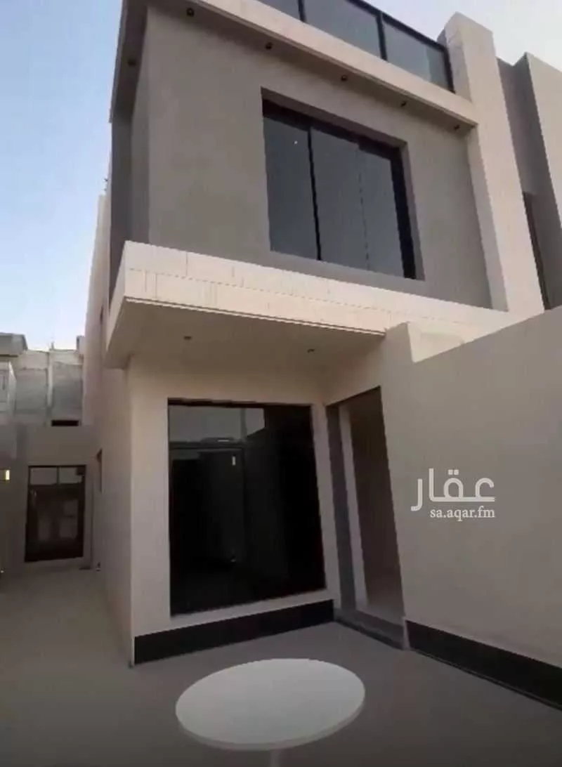 دور 3 غرف في المونسية 6