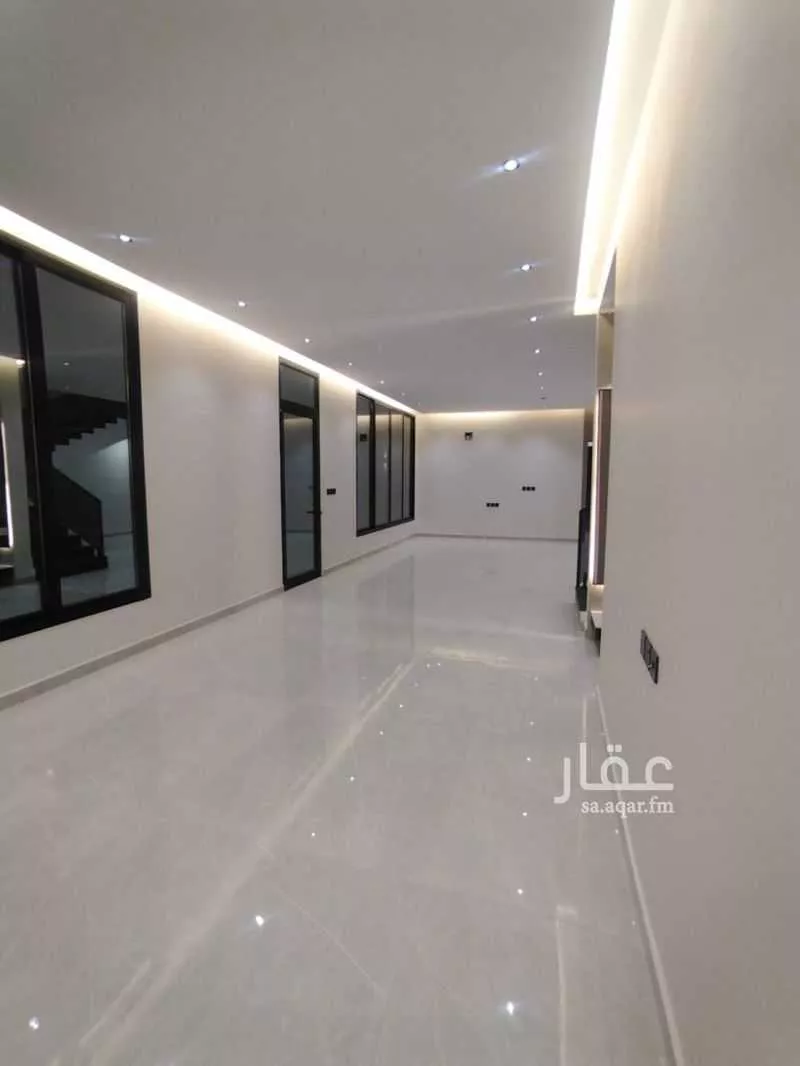 فيلا 7 غرف في ضاحية الملك فهد 12